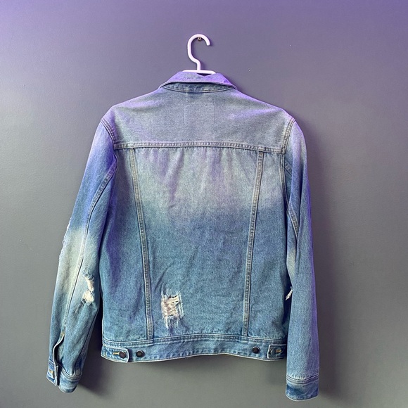 Medium Guess Ripped Jean Jacket - Picture 2 of 4